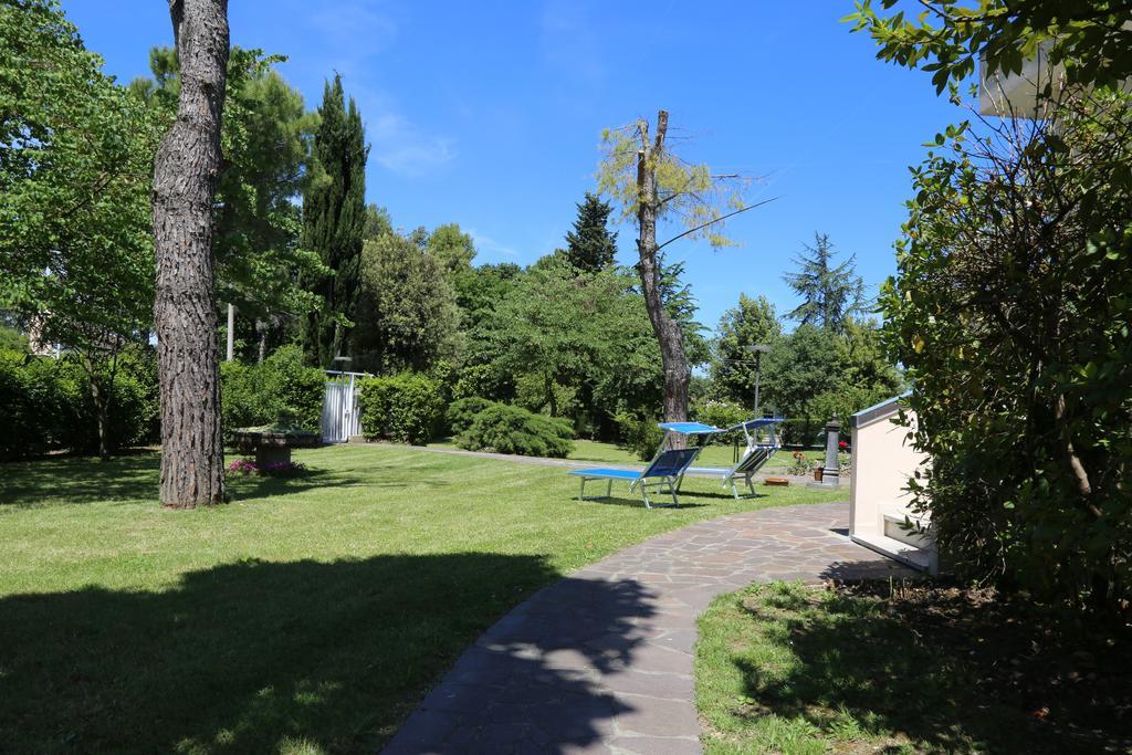 Bed and Breakfast Al Villino Del Sole Фано Екстер'єр фото